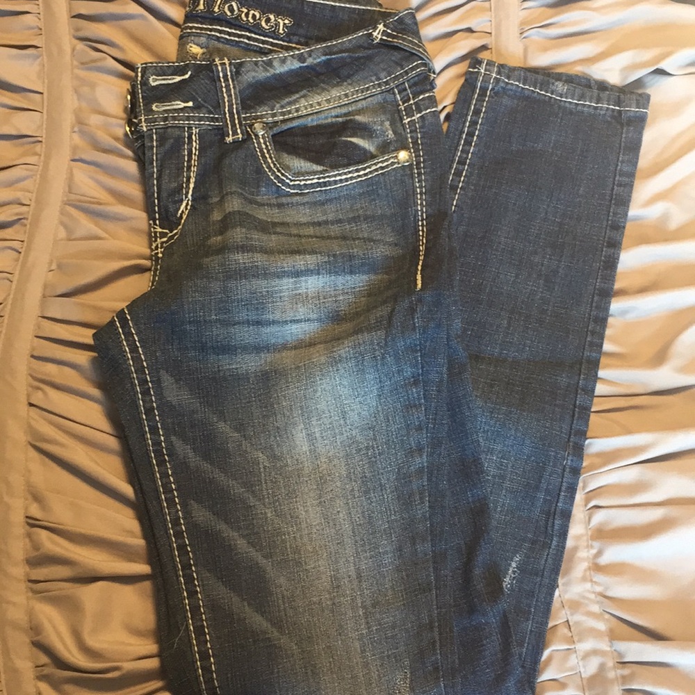 Wallflower skinny jean, washed blue